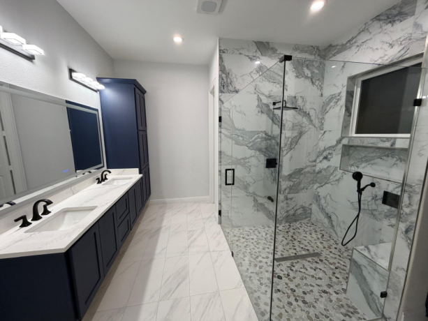 bathroom-remodeling-in-sachse-by-oak-custom-remodeling-big-1
